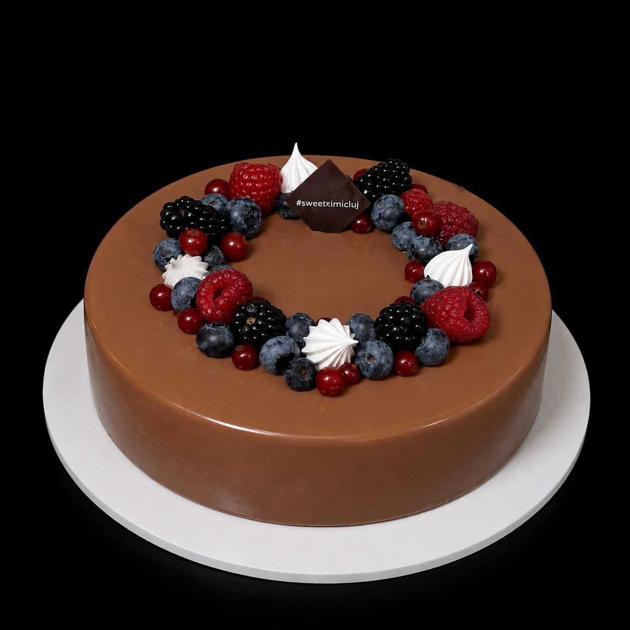 Mousse Ciocolată cu Lapte sau Ciocolată Albă și Bucăți de Fructe
